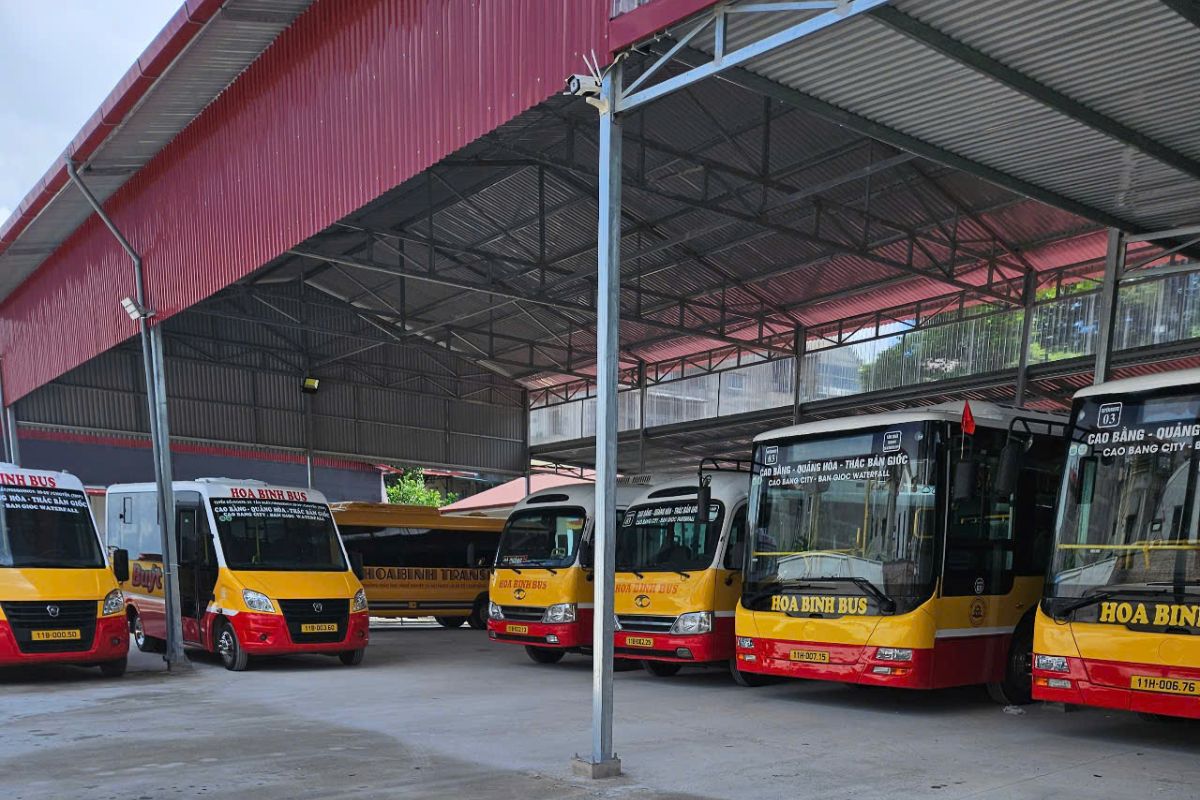 Public Bus from Cao Bang to Ban Gioc Waterfalls 